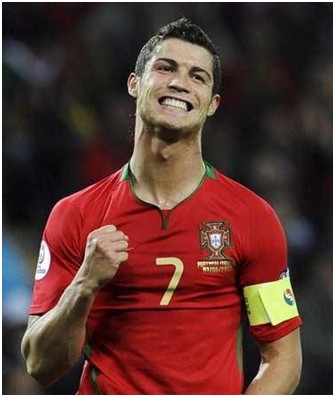 记者：伊萨克已回归纽卡训练，本周他将与俱乐部讨论未来（记者：伊萨克重返纽卡训练，本周将与俱乐部商讨未来规划）